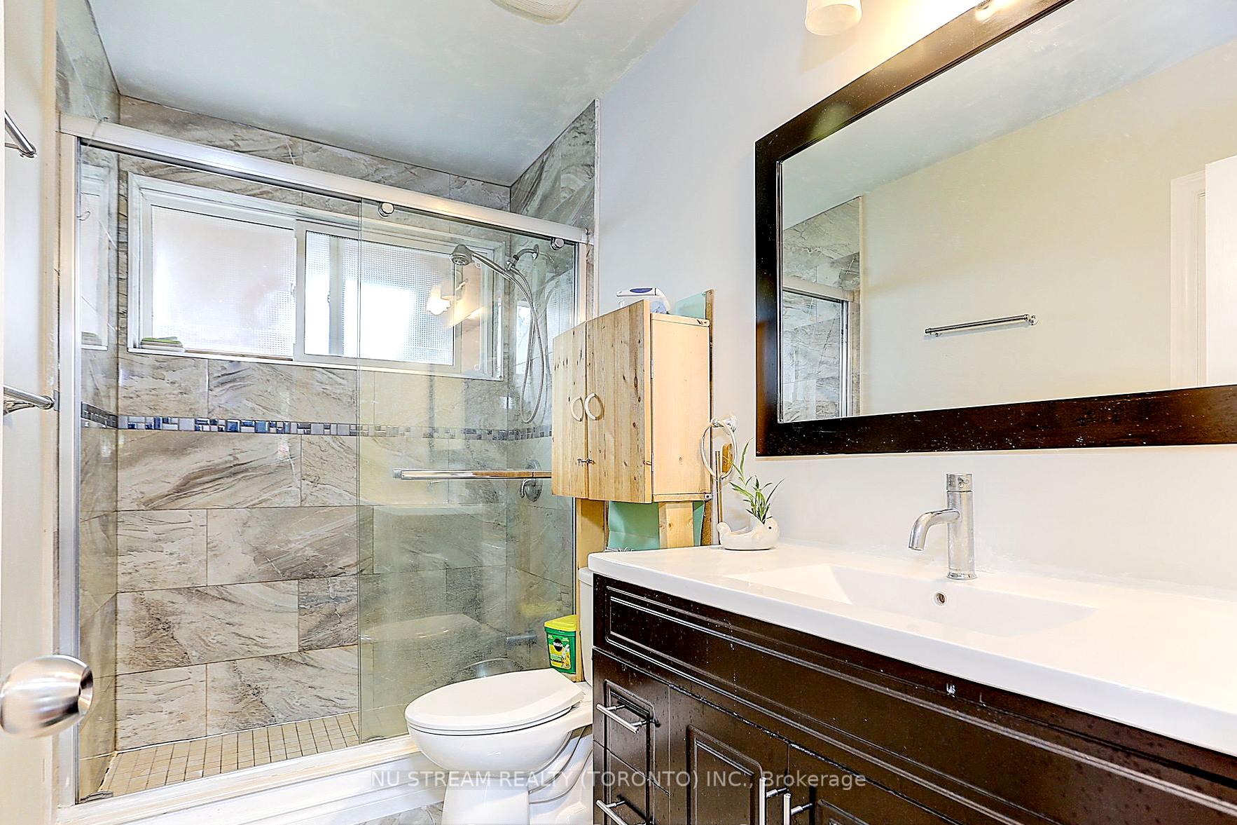 Photo 20 of Unit Main, 432 Crosby Avenue, Richmond Hill, Crosby — HOMEH