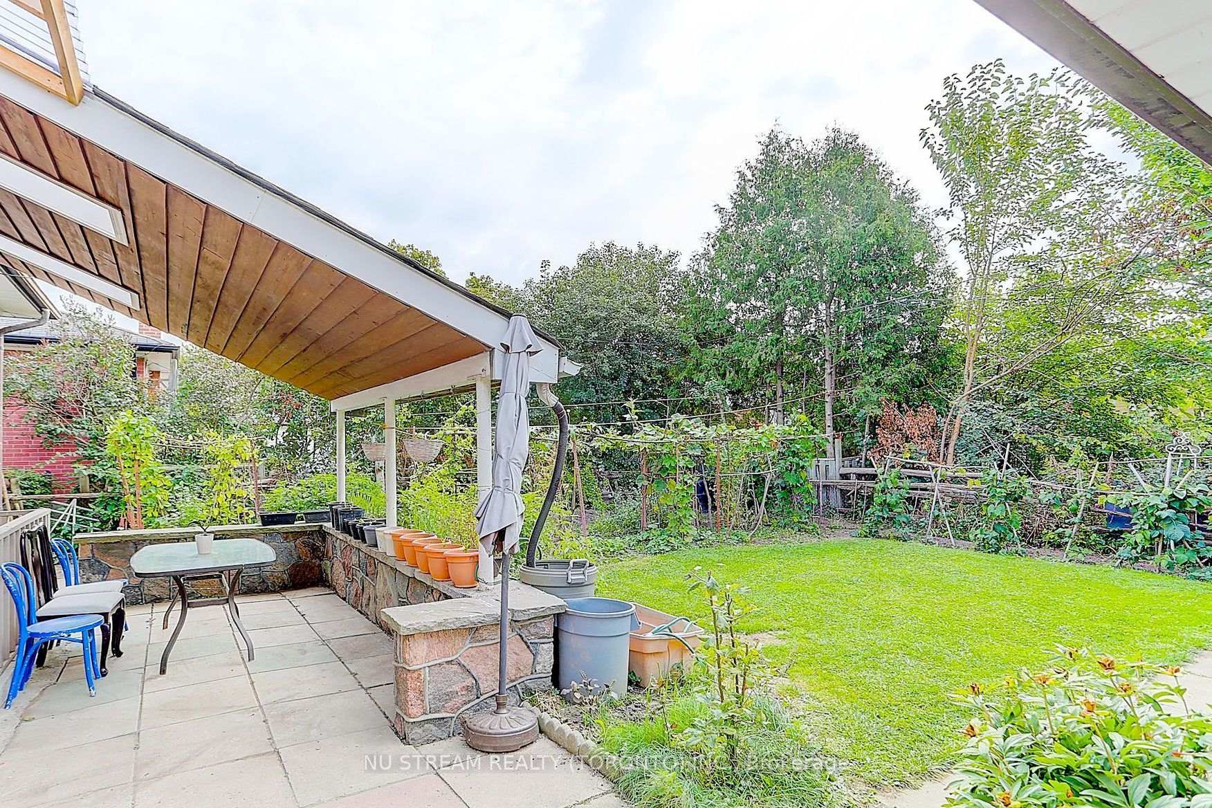 Photo 23 of Unit Main, 432 Crosby Avenue, Richmond Hill, Crosby — HOMEH