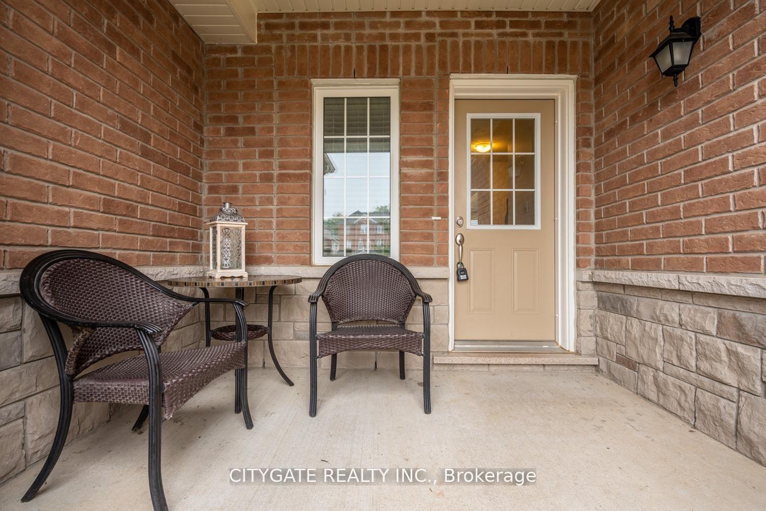 Photo 3 of 69 Mcmonies Drive, Hamilton, Waterdown — HOMEH
