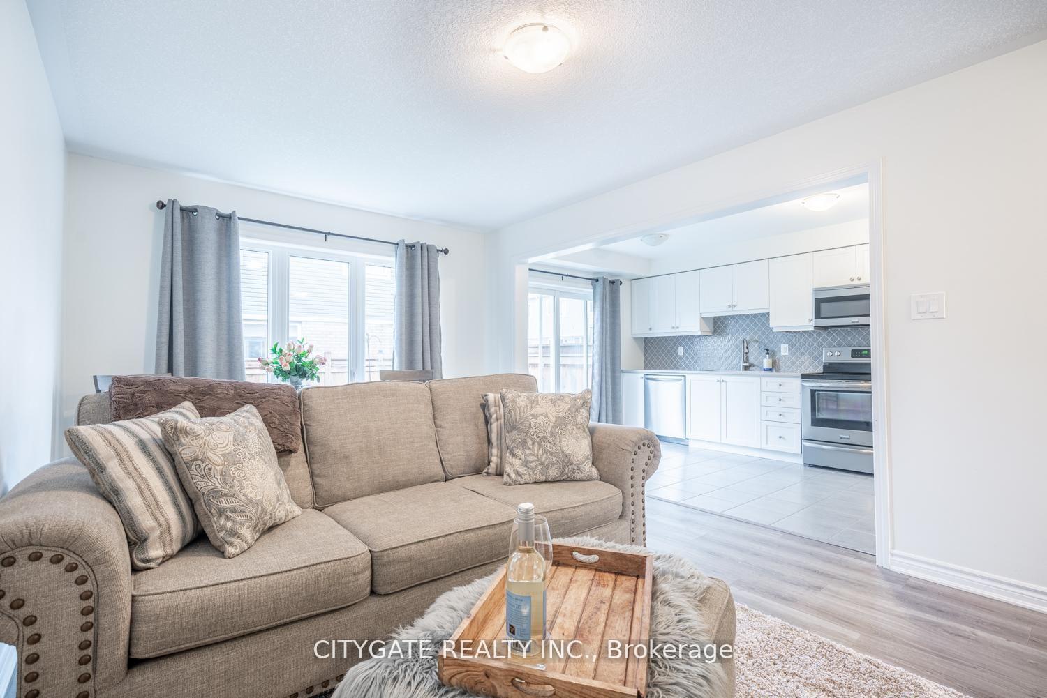 Photo 7 of 69 Mcmonies Drive, Hamilton, Waterdown — HOMEH
