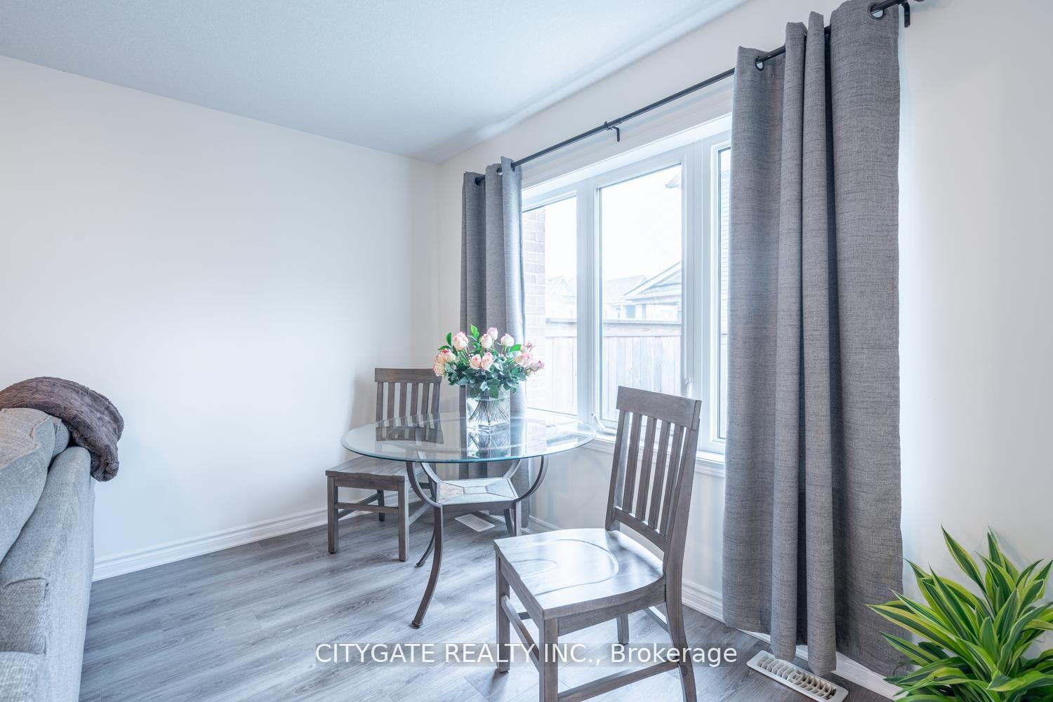 Photo 9 of 69 Mcmonies Drive, Hamilton, Waterdown — HOMEH