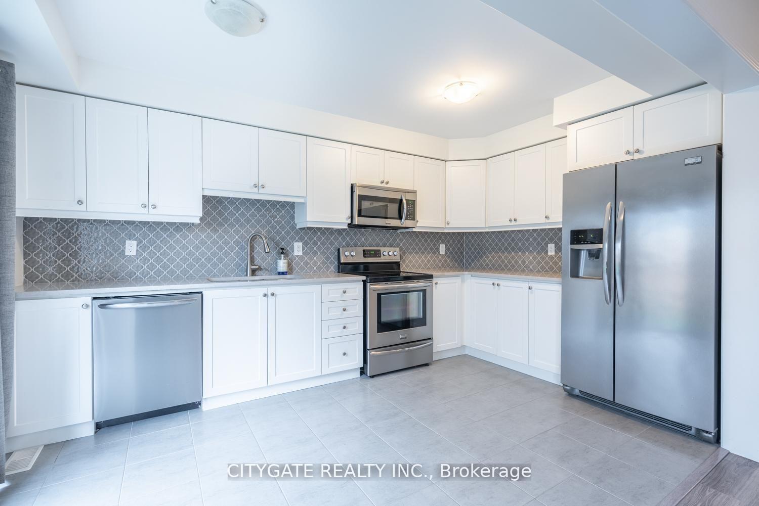 Photo 14 of 69 Mcmonies Drive, Hamilton, Waterdown — HOMEH