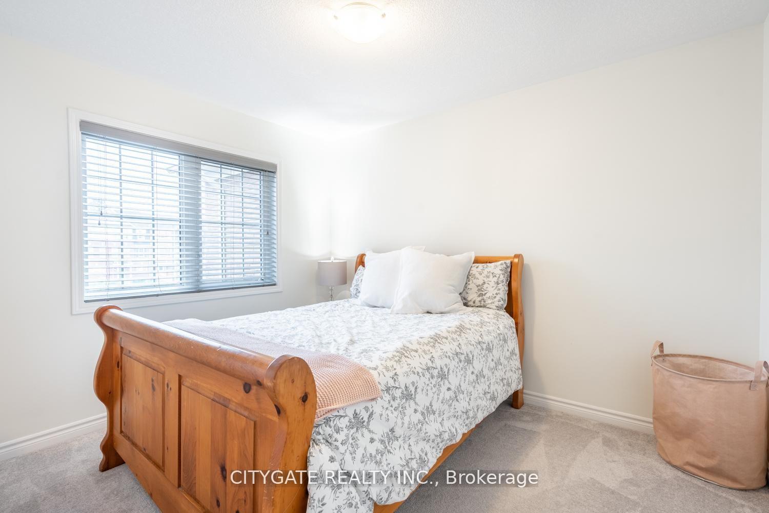 Photo 22 of 69 Mcmonies Drive, Hamilton, Waterdown — HOMEH