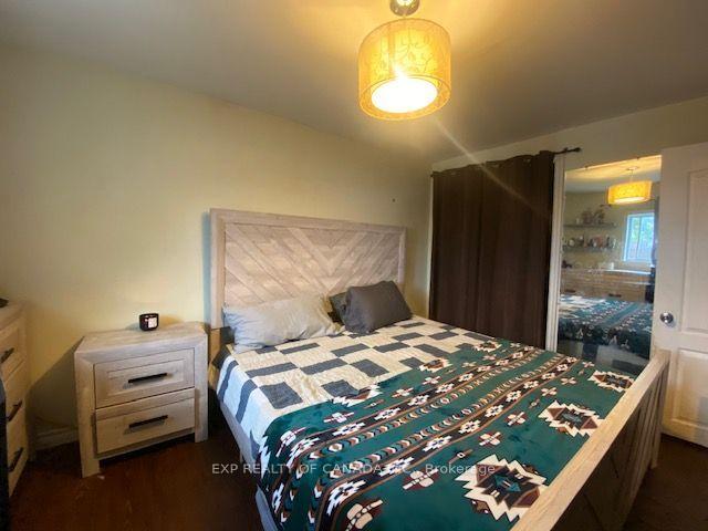 Photo 8 of 167 13th Avenue, Cochrane — HOMEH