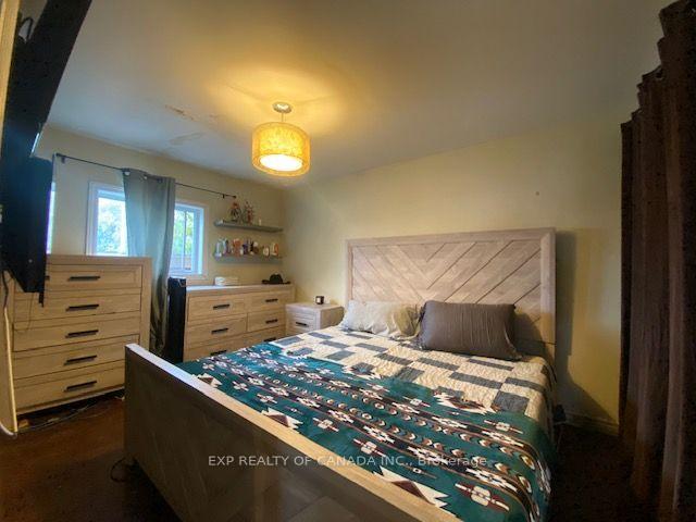 Photo 7 of 167 13th Avenue, Cochrane — HOMEH
