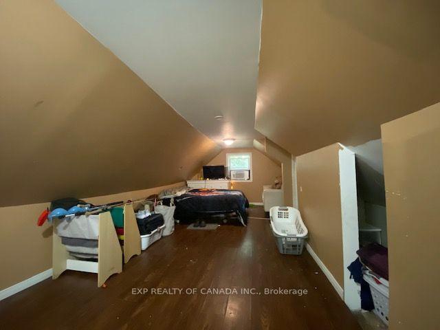 Photo 11 of 167 13th Avenue, Cochrane — HOMEH