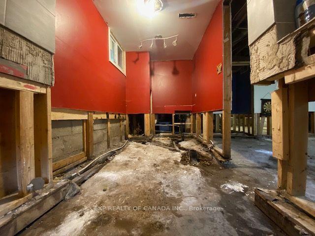 Photo 16 of 167 13th Avenue, Cochrane — HOMEH