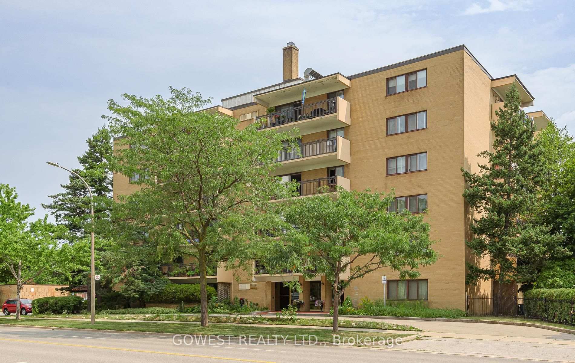 Photo of Unit 502, 557 The East Mall