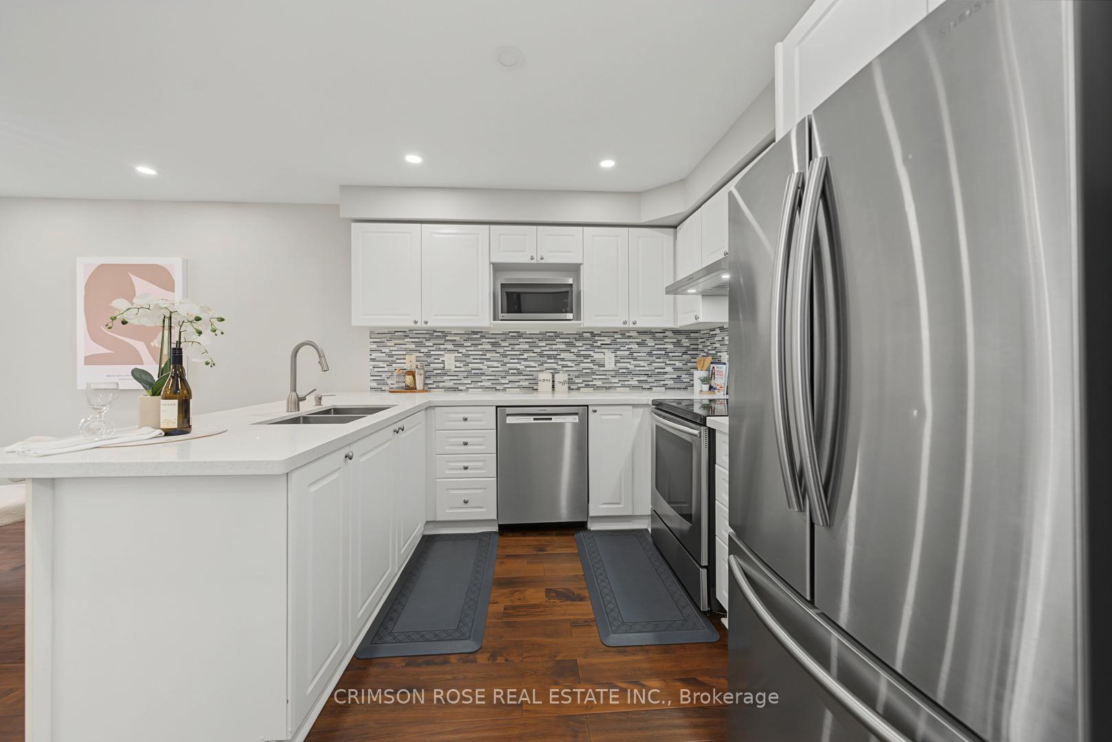 Photo 9 of 506 Pondview Place, Oakville, Wedgewood Creek — HOMEH