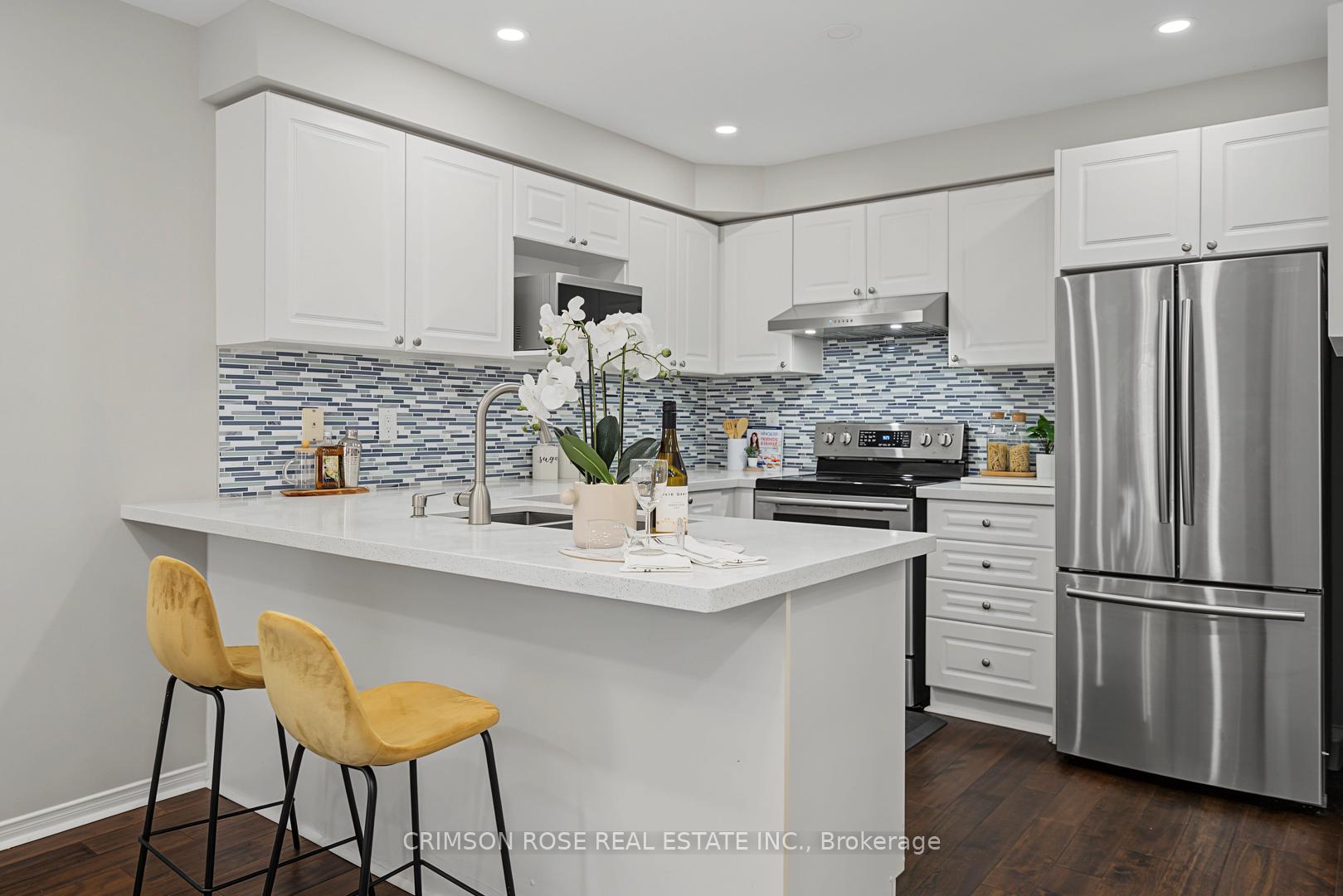 Photo 10 of 506 Pondview Place, Oakville, Wedgewood Creek — HOMEH