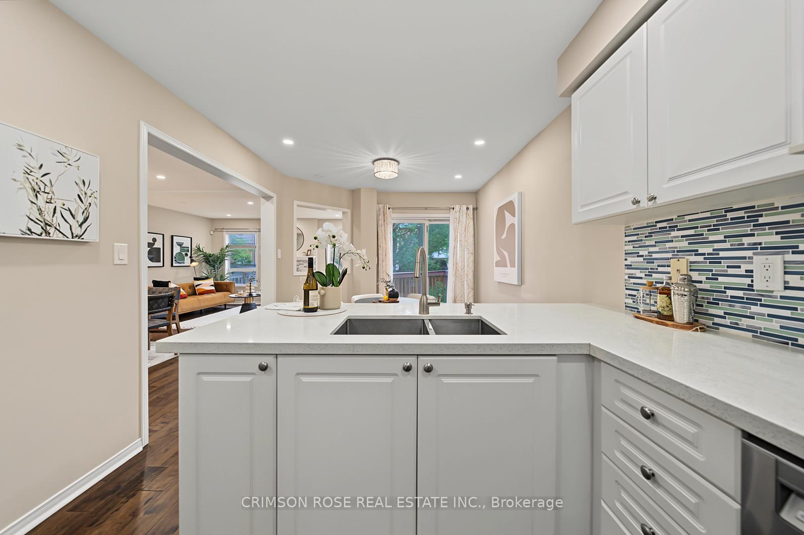Photo 14 of 506 Pondview Place, Oakville, Wedgewood Creek — HOMEH