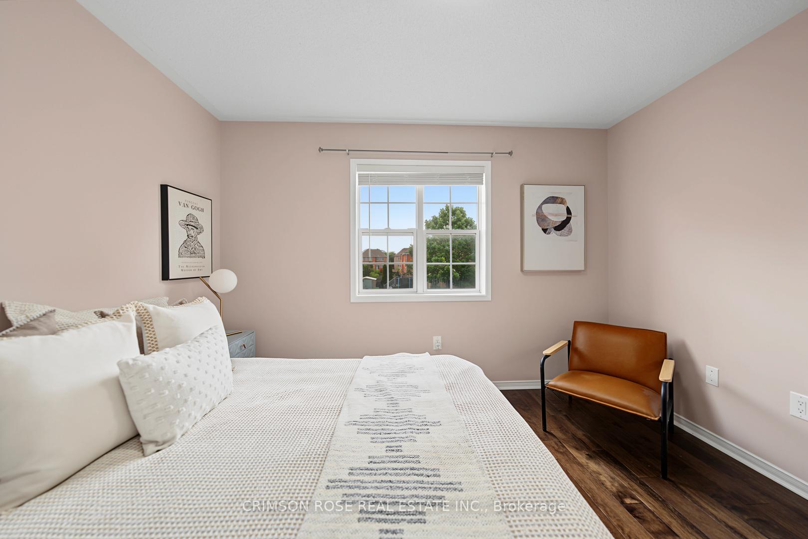 Photo 32 of 506 Pondview Place, Oakville, Wedgewood Creek — HOMEH