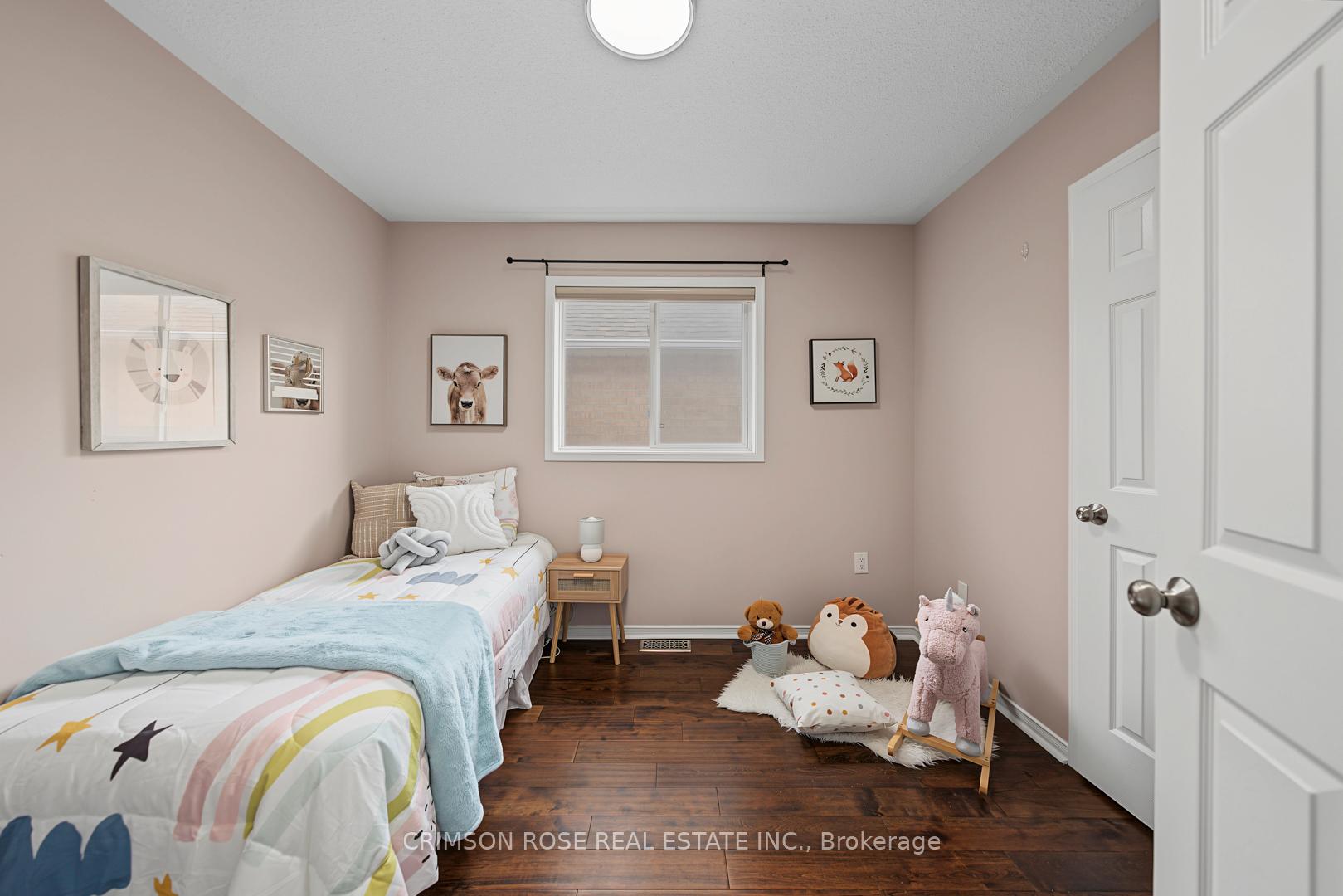Photo 34 of 506 Pondview Place, Oakville, Wedgewood Creek — HOMEH