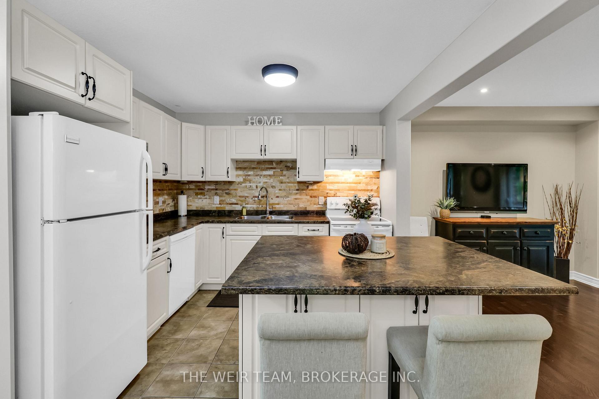 Photo 16 of 1018 Cook Drive, Midland — HOMEH