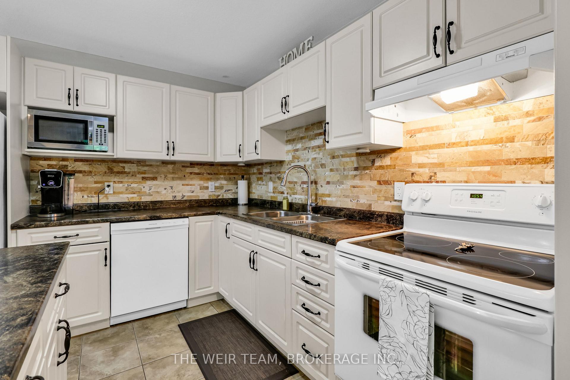 Photo 18 of 1018 Cook Drive, Midland — HOMEH