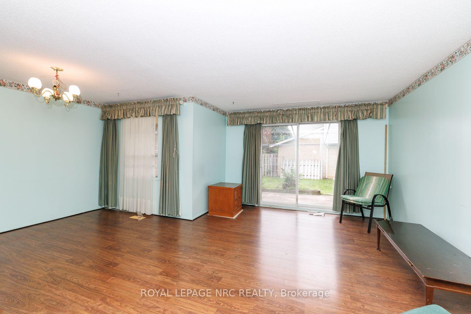 Photo 3 of Unit 1, 242 Lakeport Road, St. Catharines, Lakeport — HOMEH