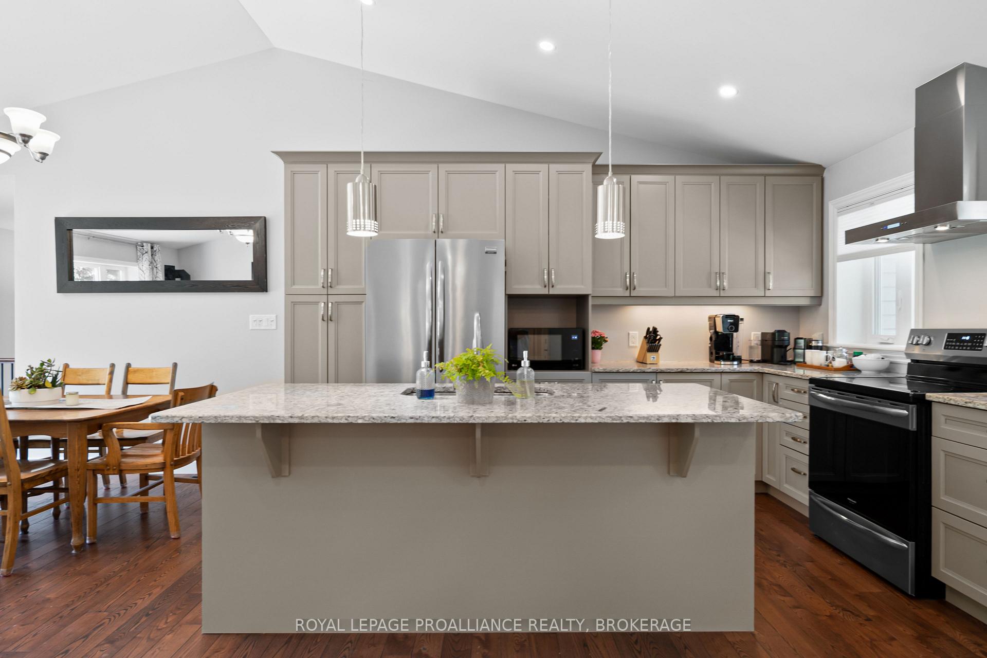 Photo 8 of 2800 Desert Lake Road, Frontenac, Frontenac South — HOMEH