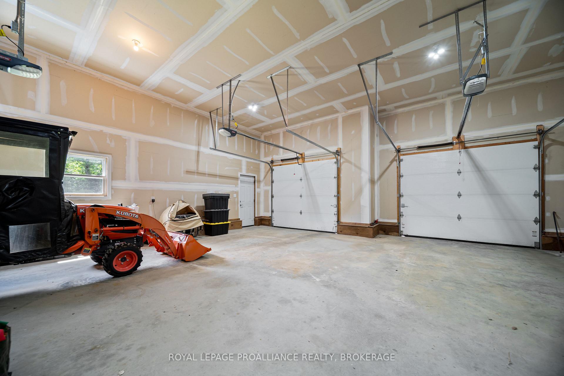 Photo 41 of 2800 Desert Lake Road, Frontenac, Frontenac South — HOMEH