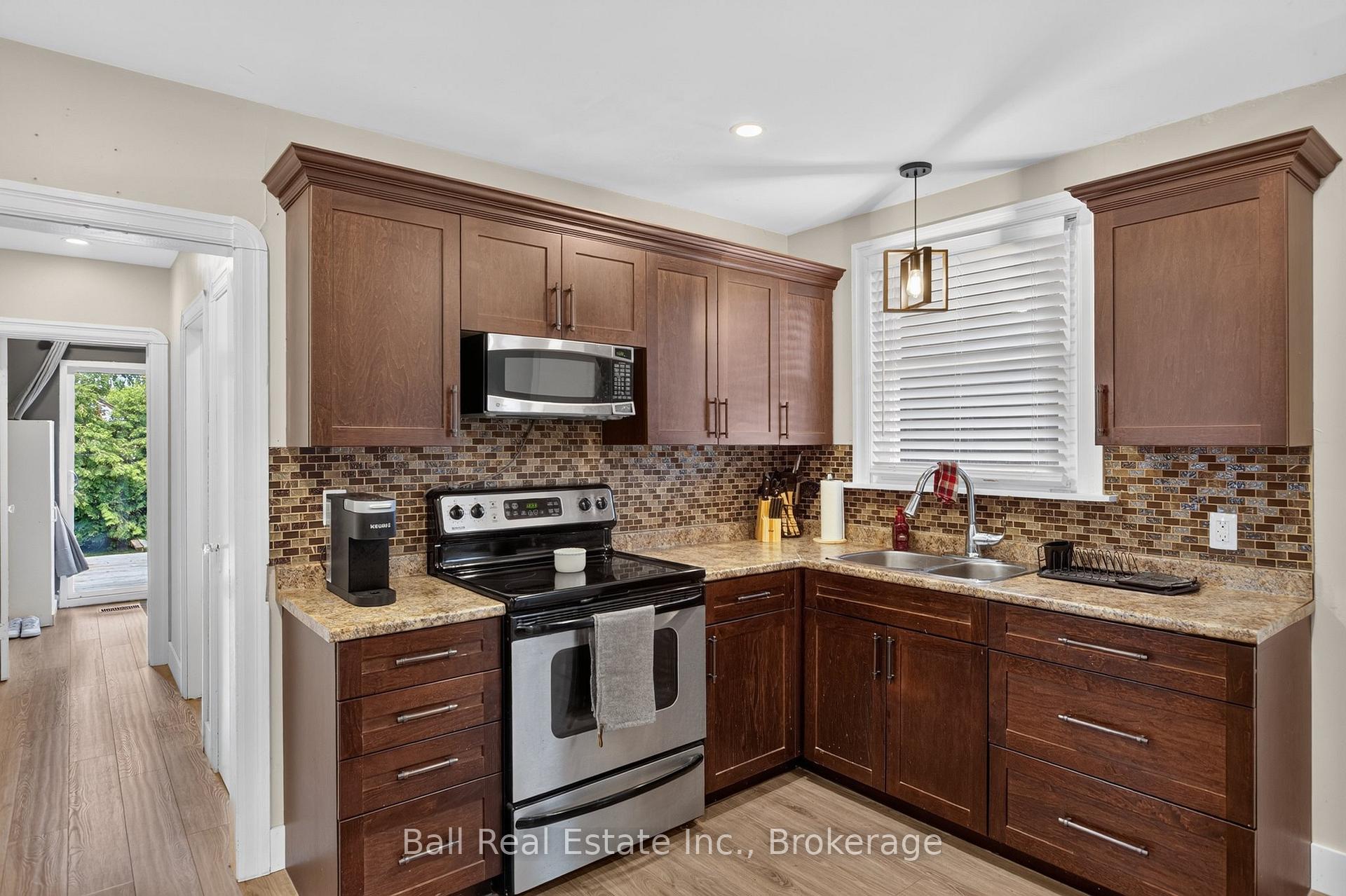 Photo 14 of 246 King George Street, Peterborough, Otonabee Ward 1 — HOMEH