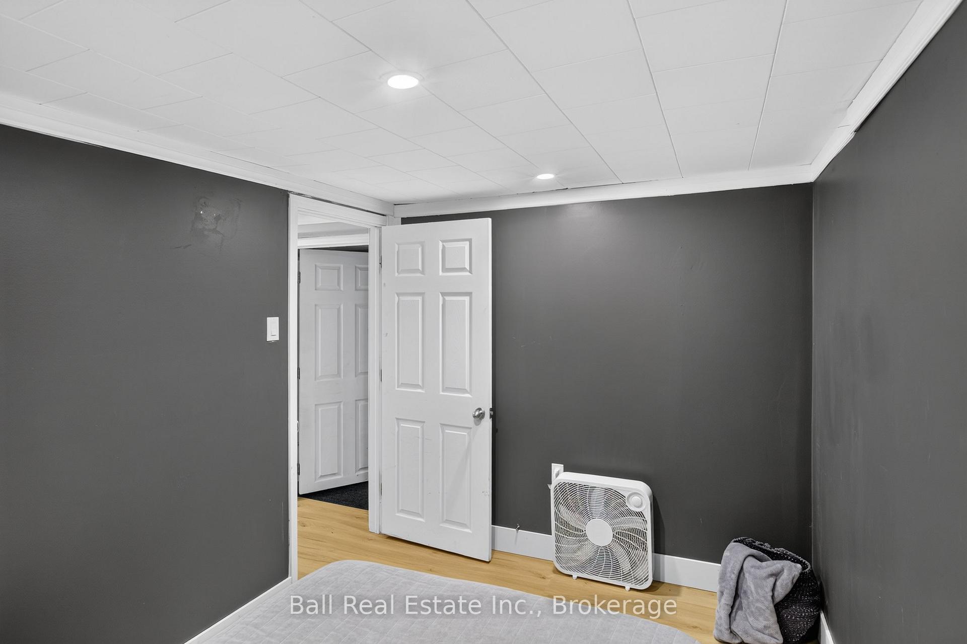 Photo 25 of 246 King George Street, Peterborough, Otonabee Ward 1 — HOMEH