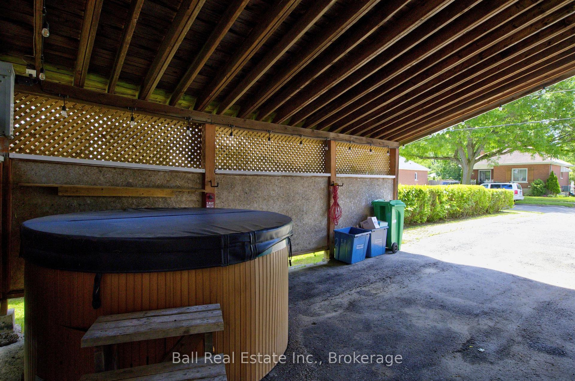 Photo 31 of 246 King George Street, Peterborough, Otonabee Ward 1 — HOMEH