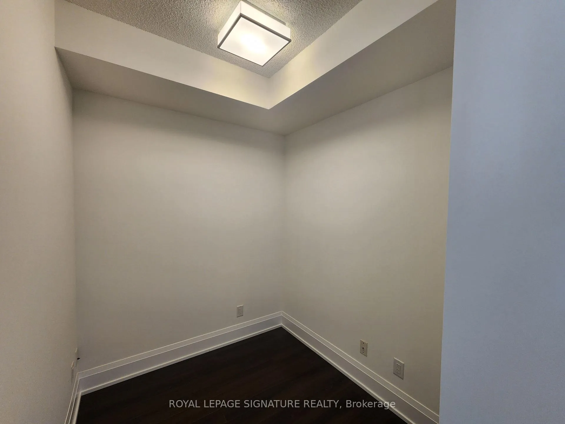 Photo 8 of Unit 407, 2 Old Mill Drive, Toronto, High Park-Swansea — HOMEH