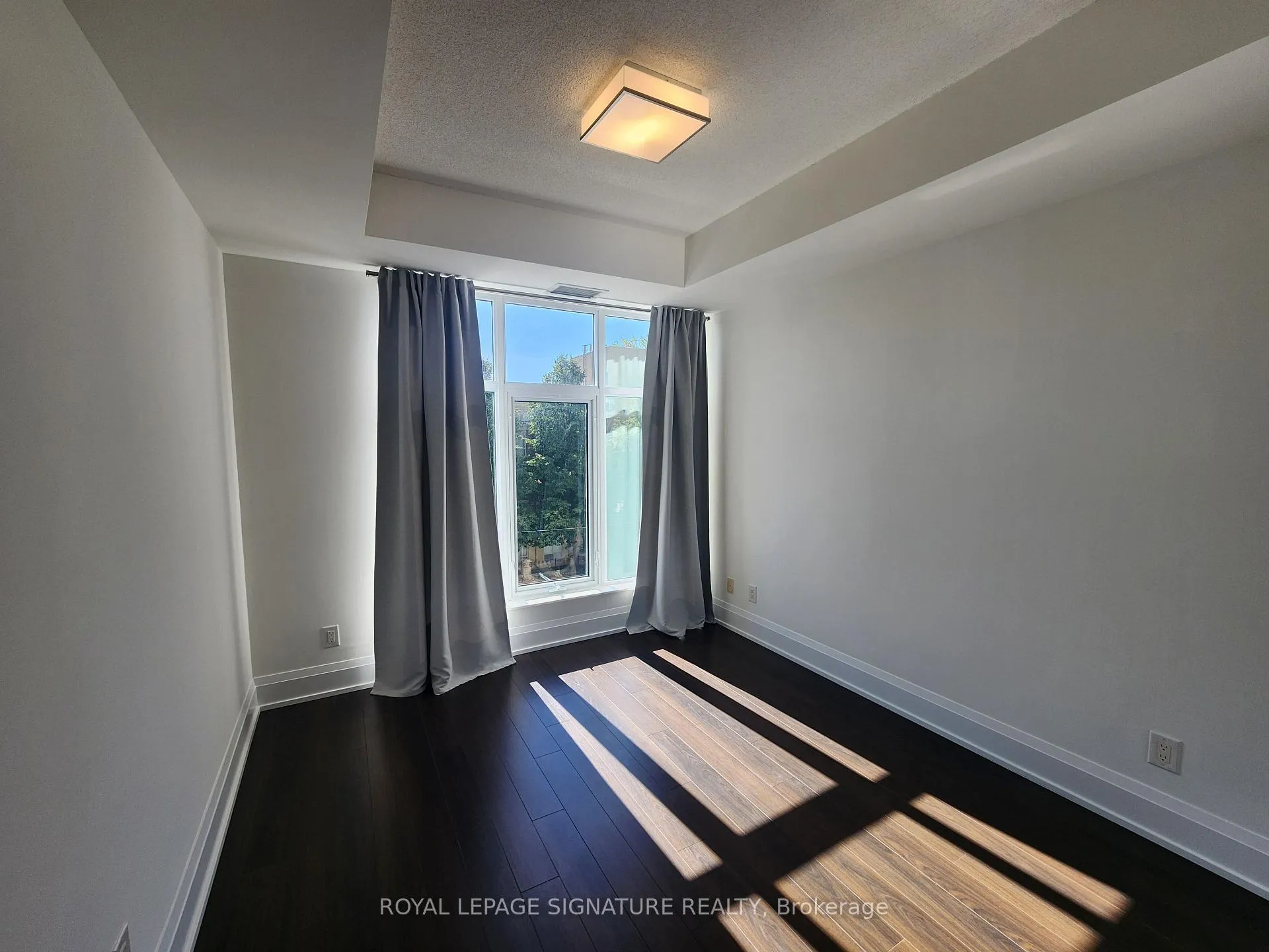 Photo 15 of Unit 407, 2 Old Mill Drive, Toronto, High Park-Swansea — HOMEH