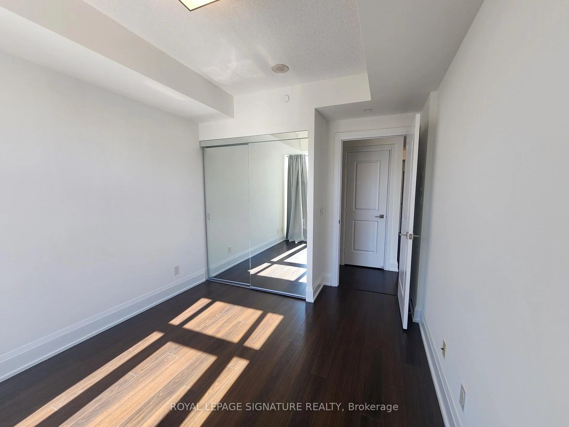 Photo 16 of Unit 407, 2 Old Mill Drive, Toronto, High Park-Swansea — HOMEH