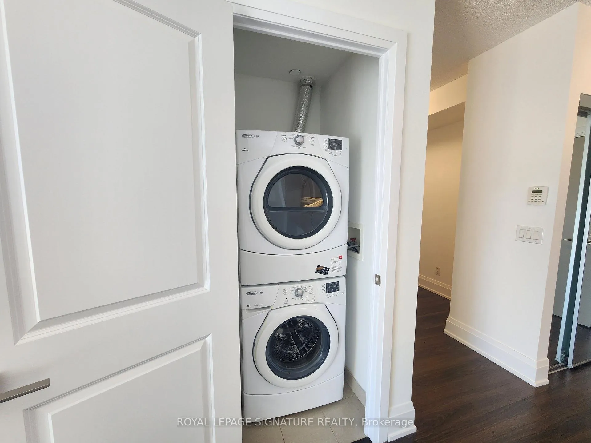 Photo 18 of Unit 407, 2 Old Mill Drive, Toronto, High Park-Swansea — HOMEH