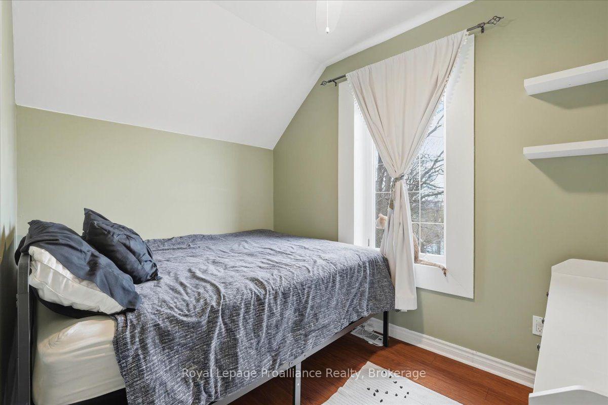 Photo 22 of 209 Dundas Street E, Quinte West, Trenton Ward — HOMEH