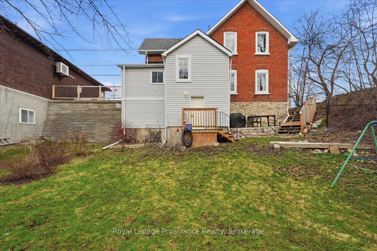 Photo 27 of 209 Dundas Street E, Quinte West, Trenton Ward — HOMEH