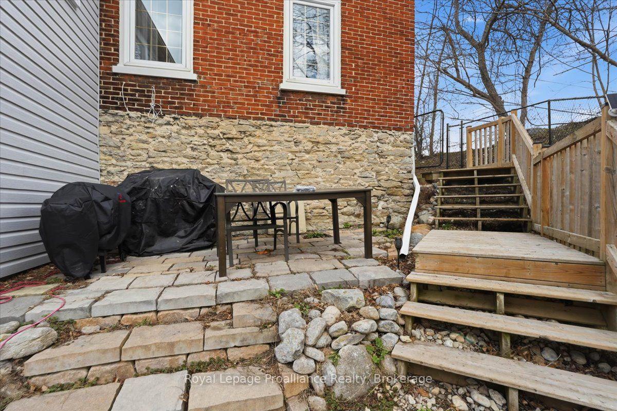 Photo 28 of 209 Dundas Street E, Quinte West, Trenton Ward — HOMEH