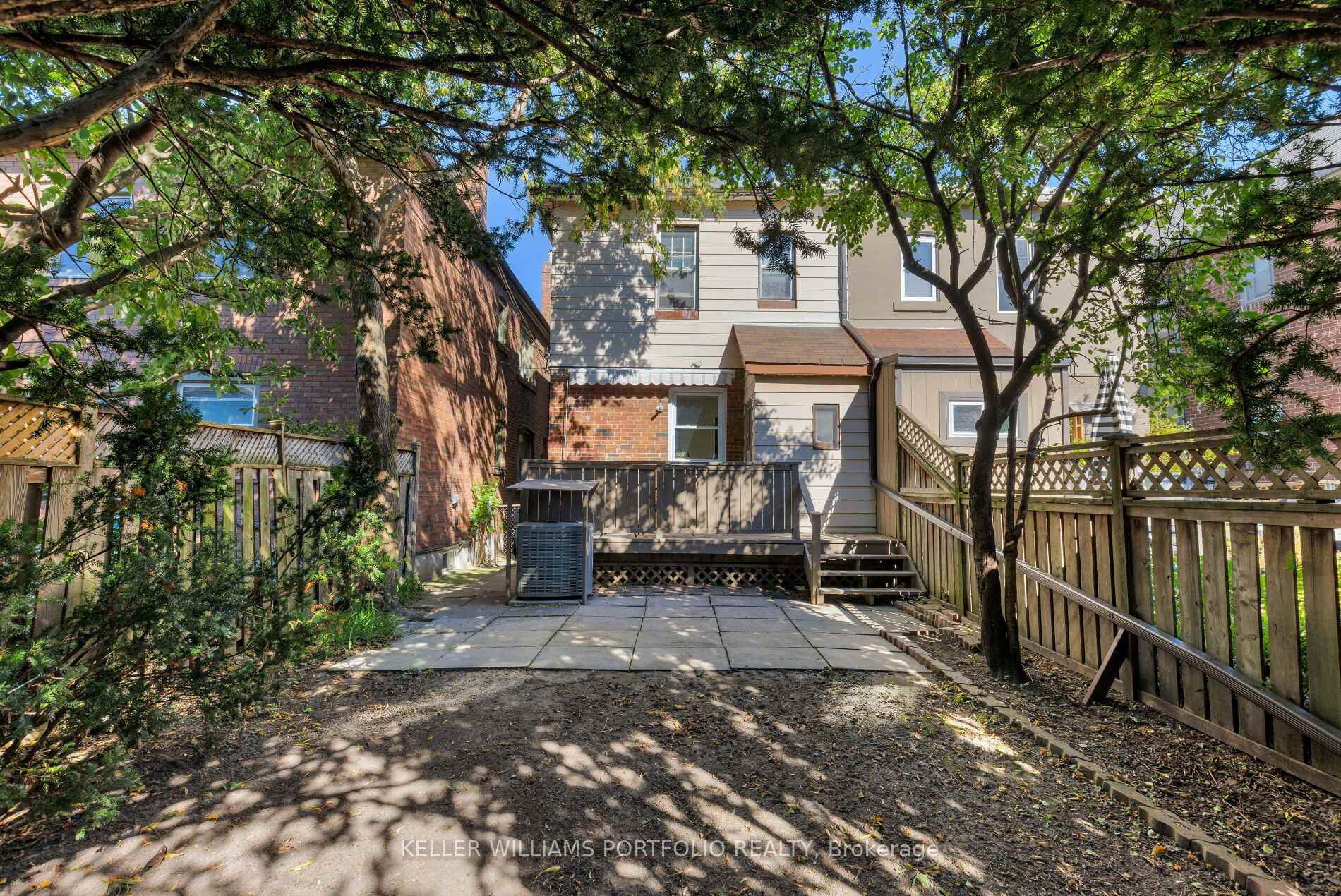 Photo 17 of 279 Garden Avenue, Toronto, High Park-Swansea — HOMEH