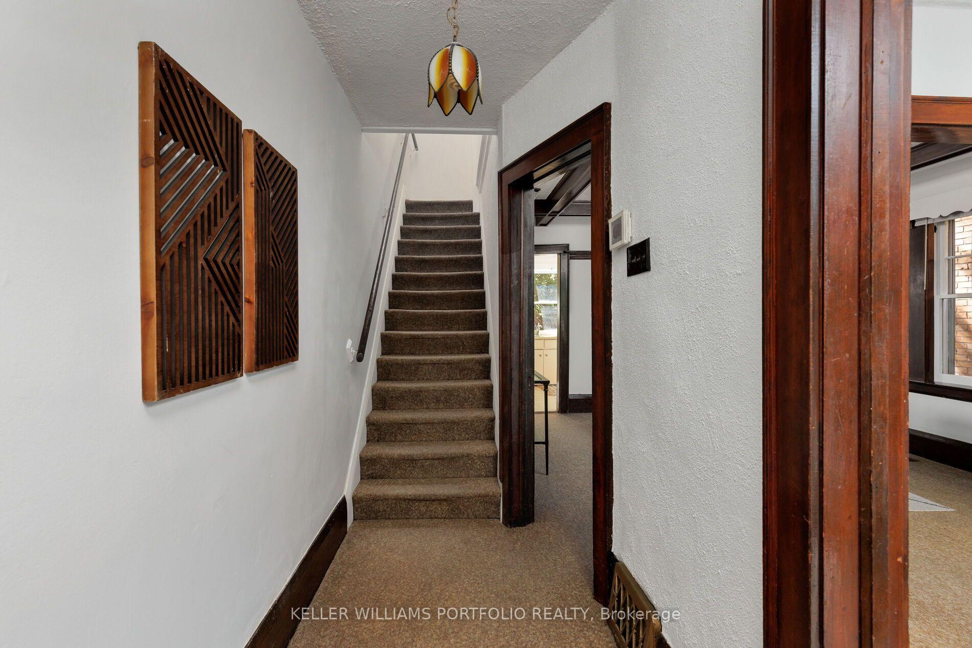 Photo 19 of 279 Garden Avenue, Toronto, High Park-Swansea — HOMEH