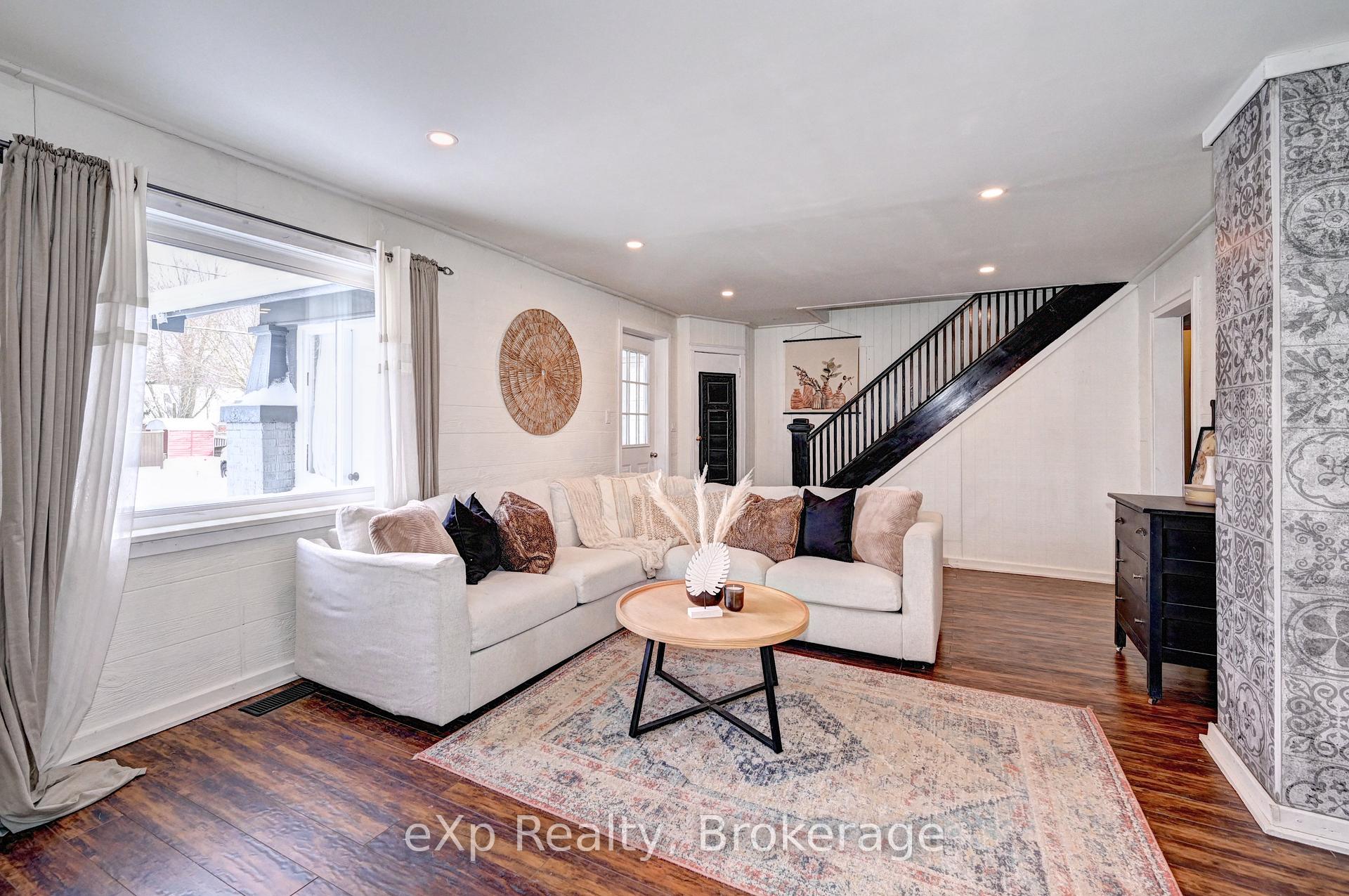 Photo 17 of 310 Barber Avenue N, North Perth, Listowel — HOMEH
