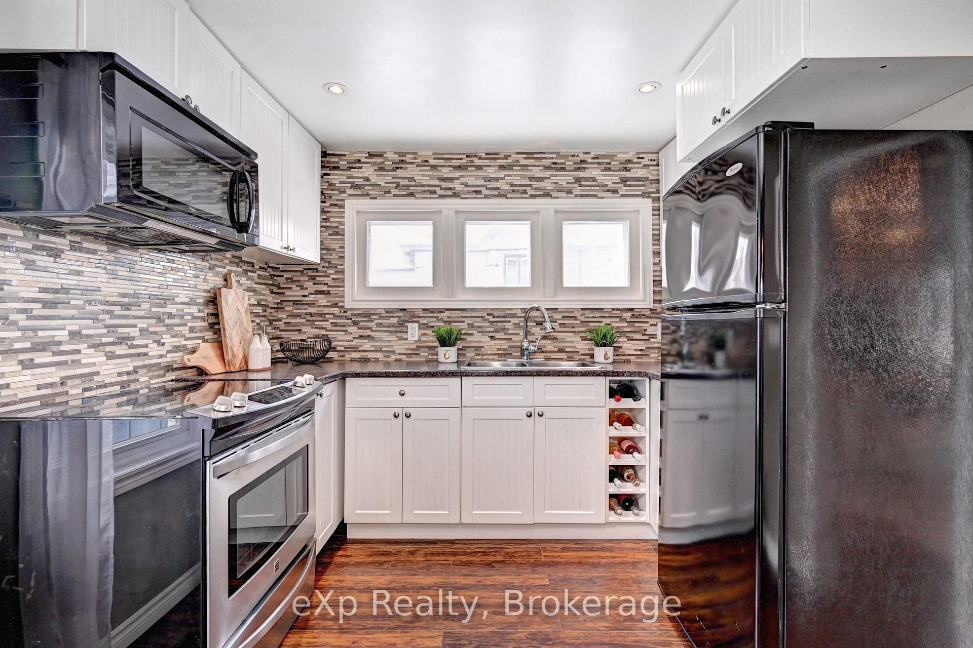 Photo 18 of 310 Barber Avenue N, North Perth, Listowel — HOMEH