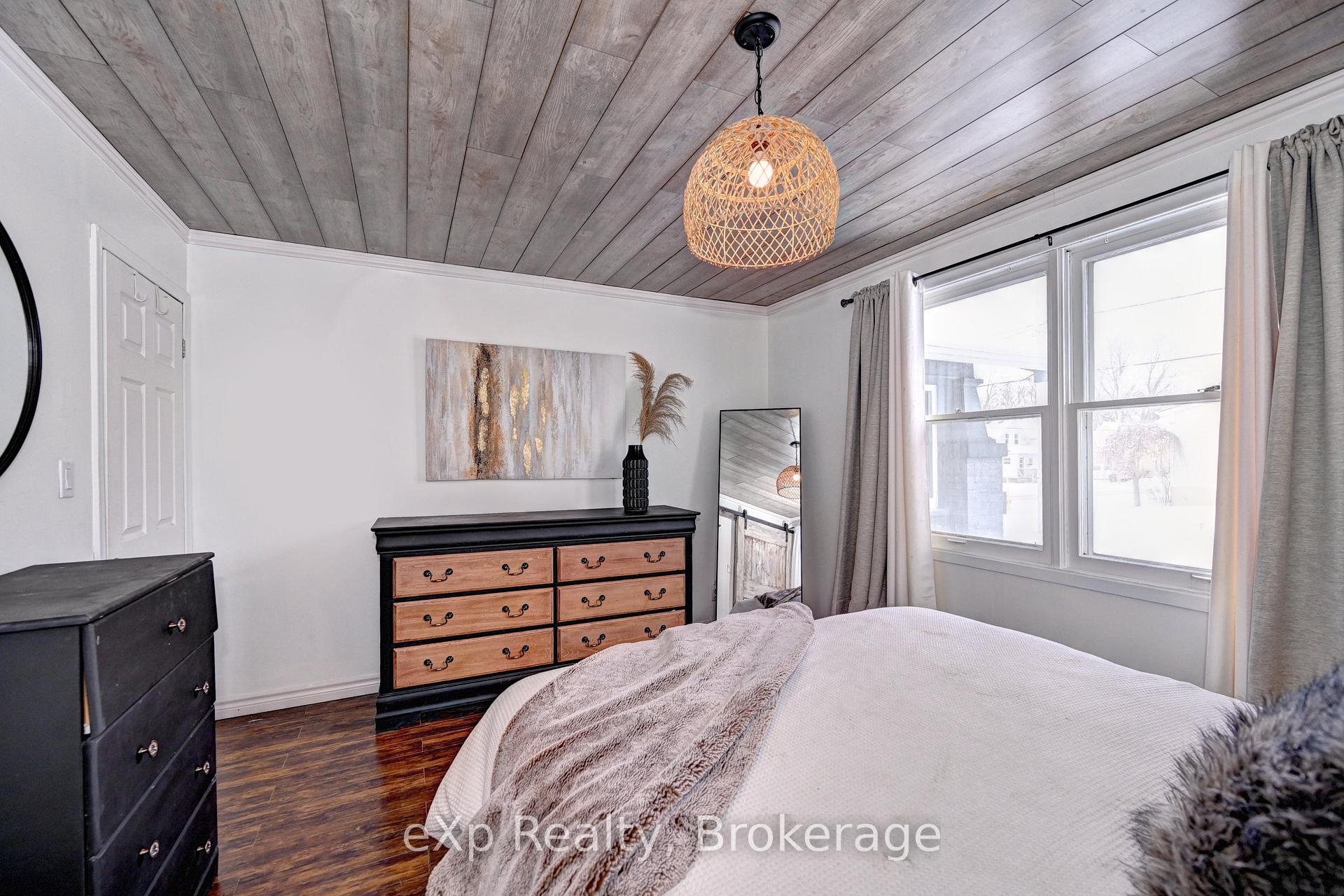 Photo 24 of 310 Barber Avenue N, North Perth, Listowel — HOMEH