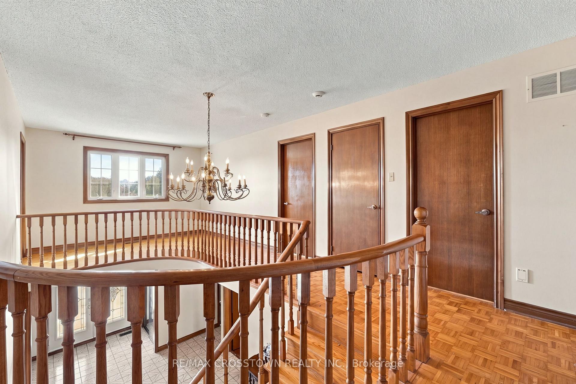 Photo 21 of 322 Forest Drive, Vaughan, West Woodbridge — HOMEH