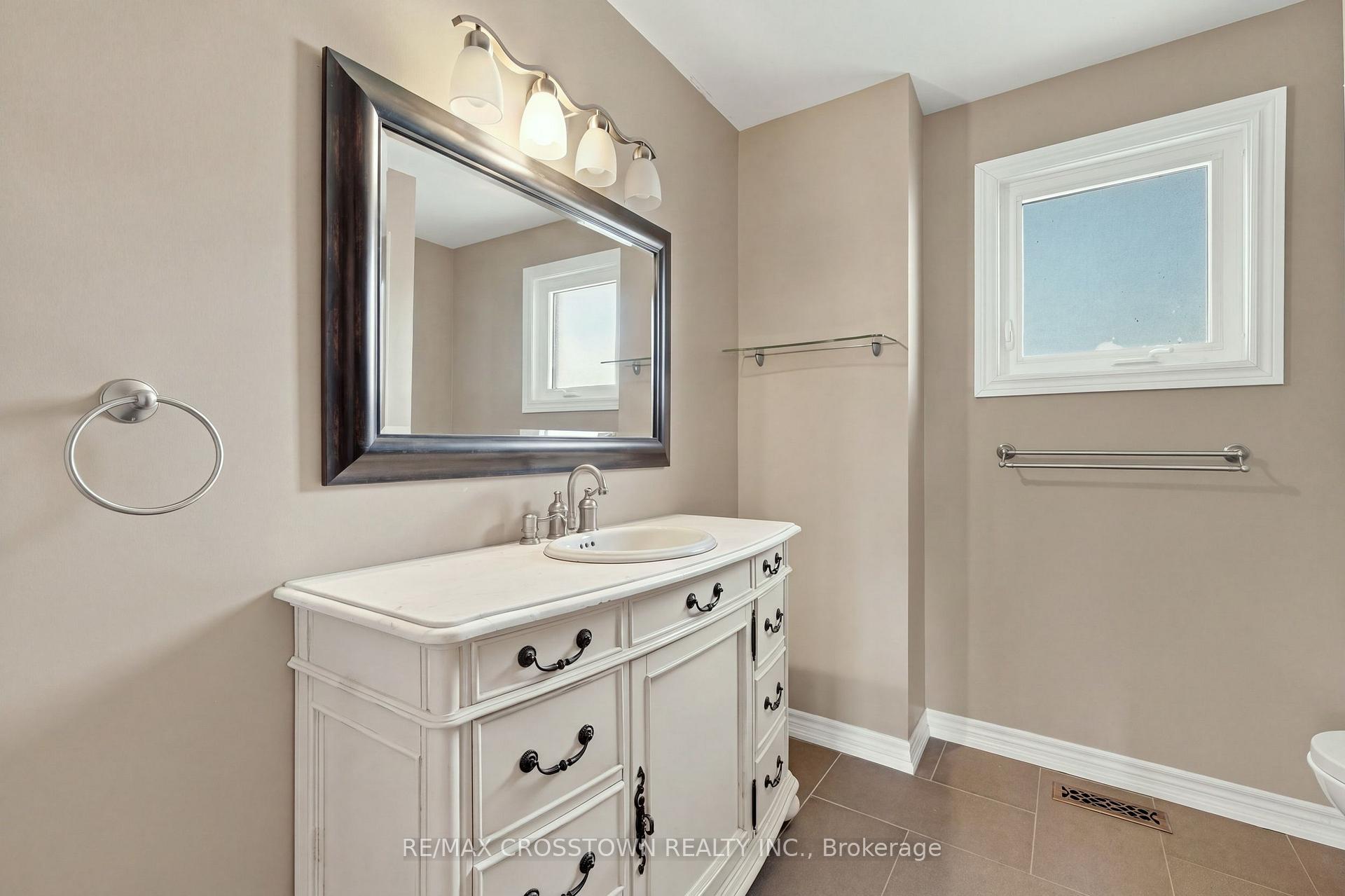 Photo 28 of 322 Forest Drive, Vaughan, West Woodbridge — HOMEH