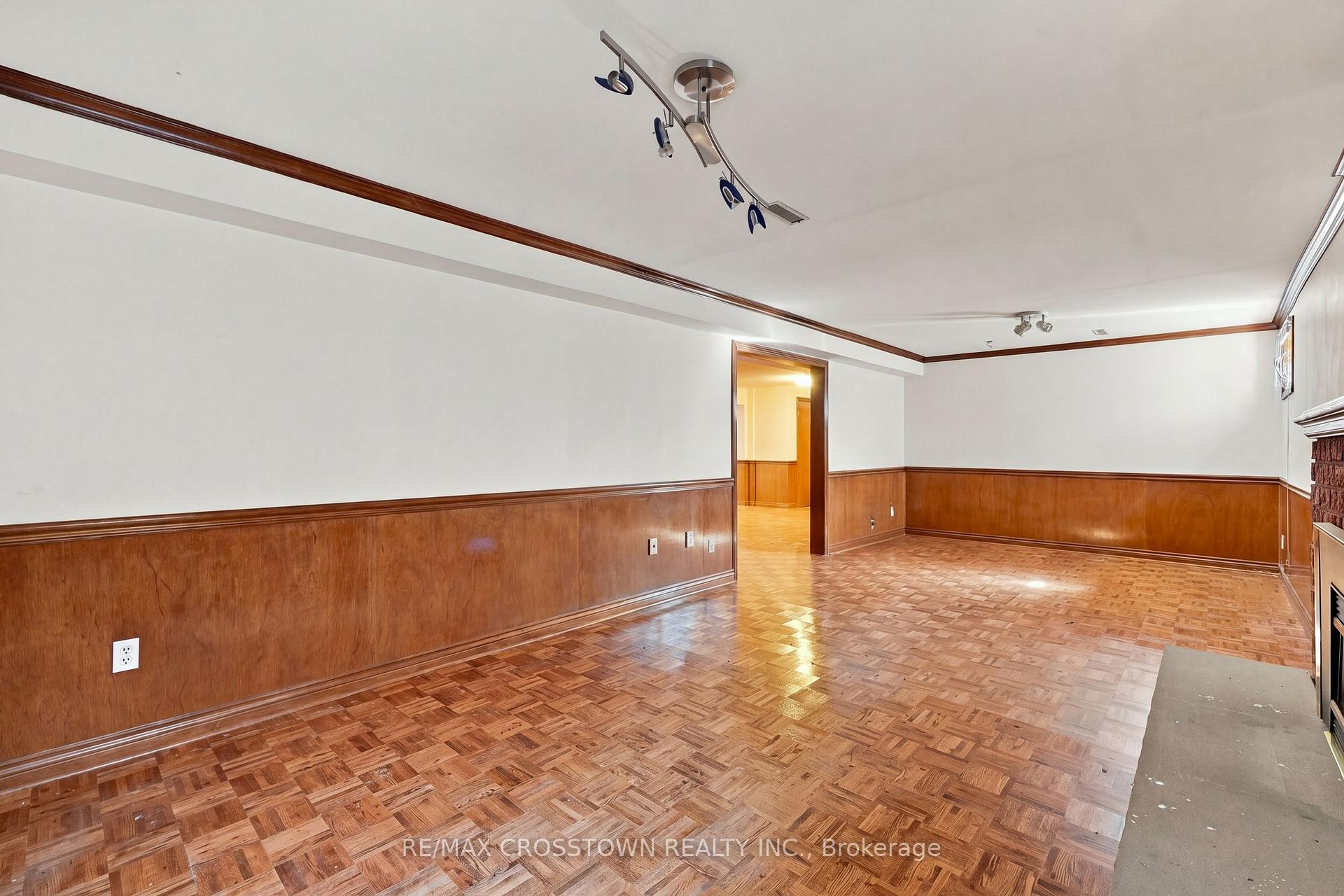 Photo 37 of 322 Forest Drive, Vaughan, West Woodbridge — HOMEH