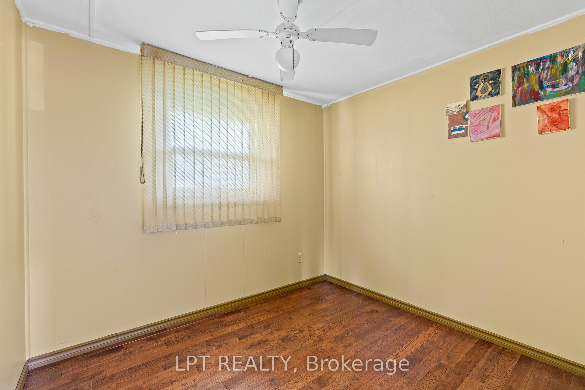 Photo 16 of 815 Paradise Drive, Georgina, Historic Lakeshore Communities — HOMEH