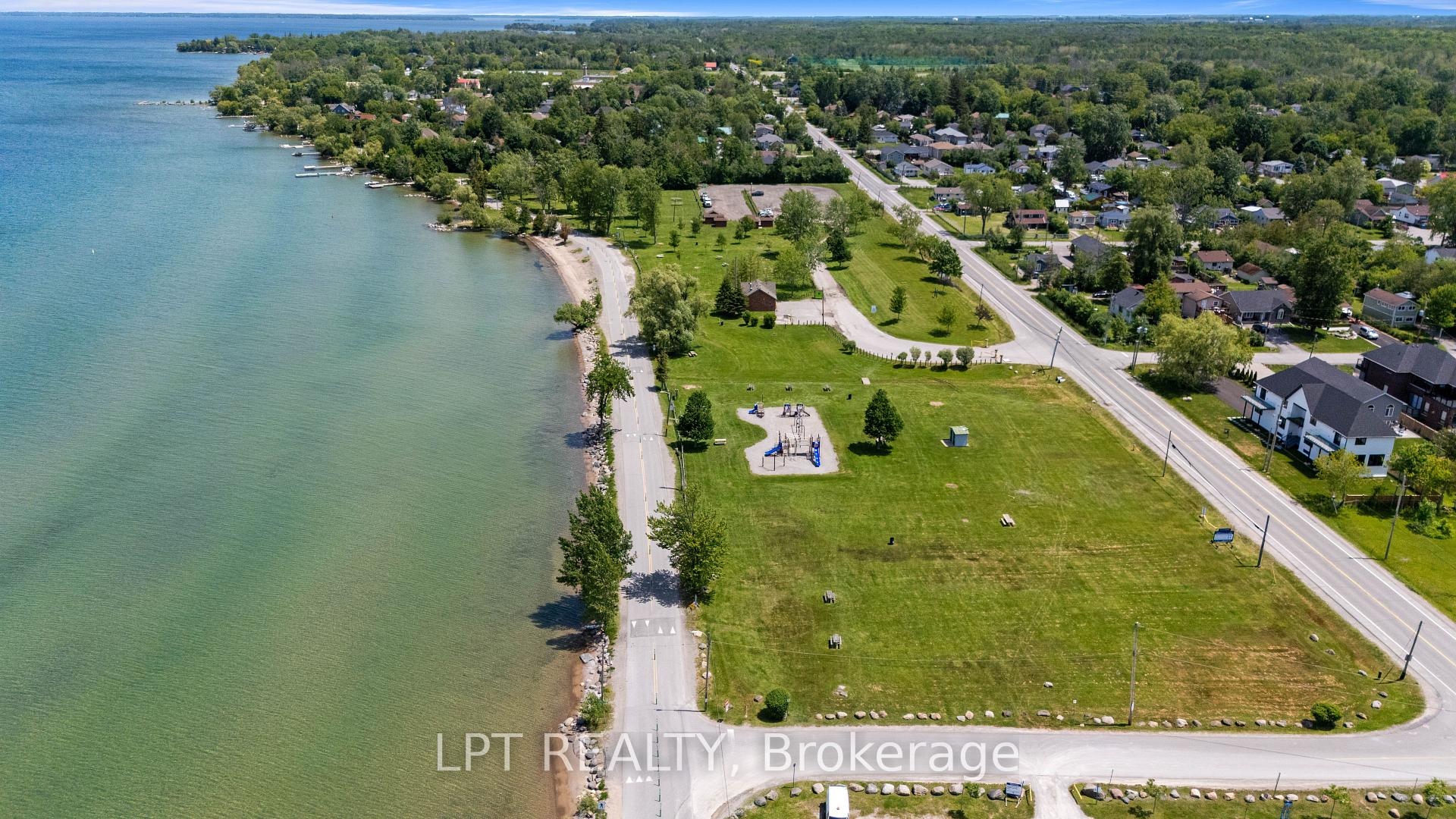 Photo 27 of 815 Paradise Drive, Georgina, Historic Lakeshore Communities — HOMEH