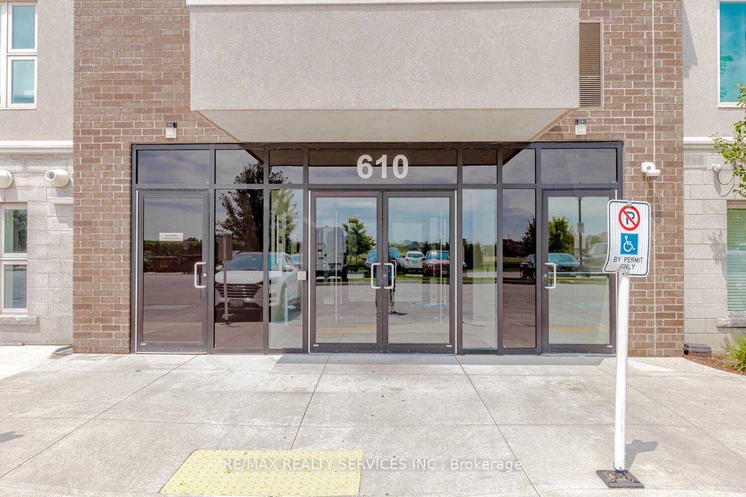 Photo 2 of Unit 420, 610 Farmstead Drive, Milton, Willmott — HOMEH