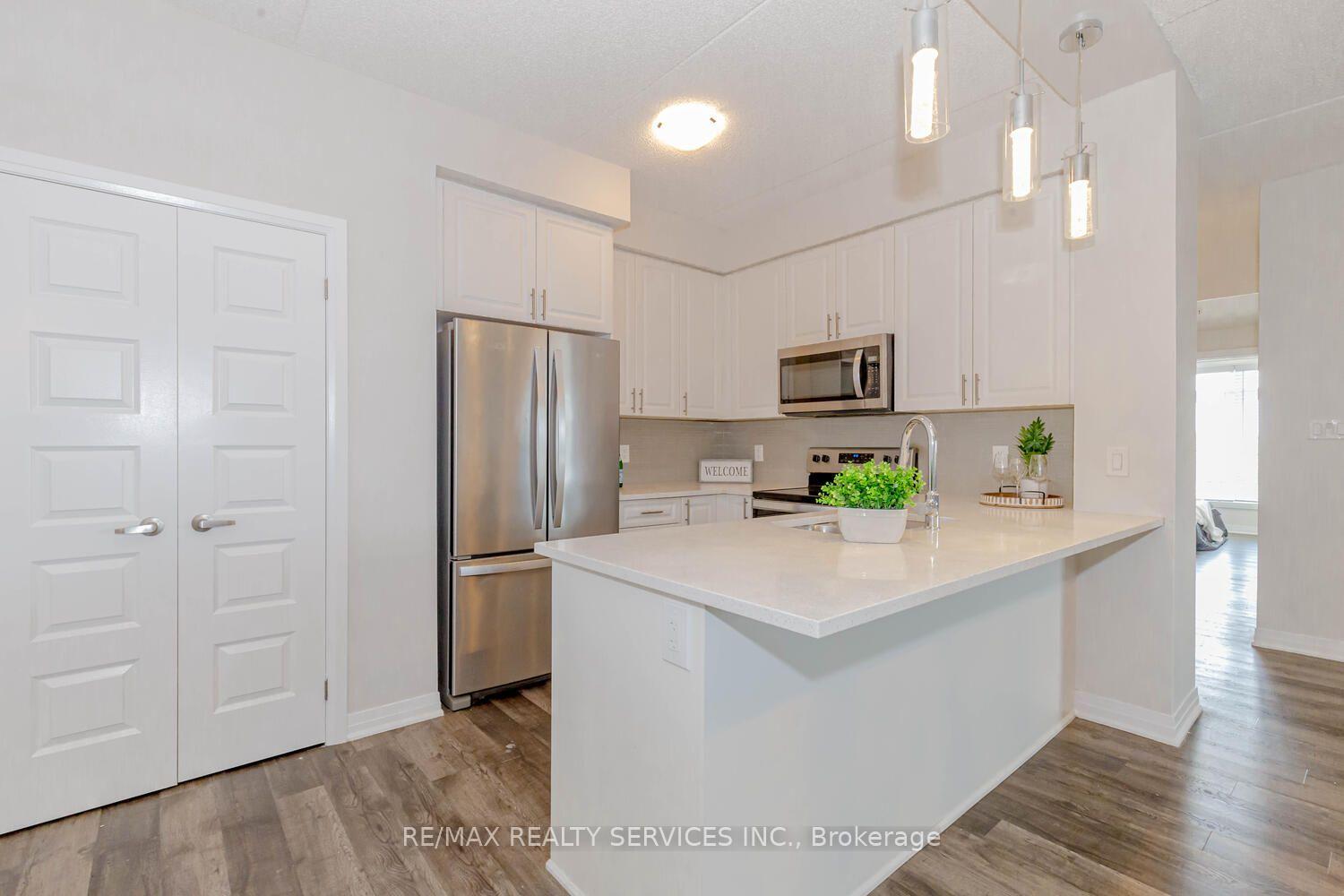 Photo 4 of Unit 420, 610 Farmstead Drive, Milton, Willmott — HOMEH