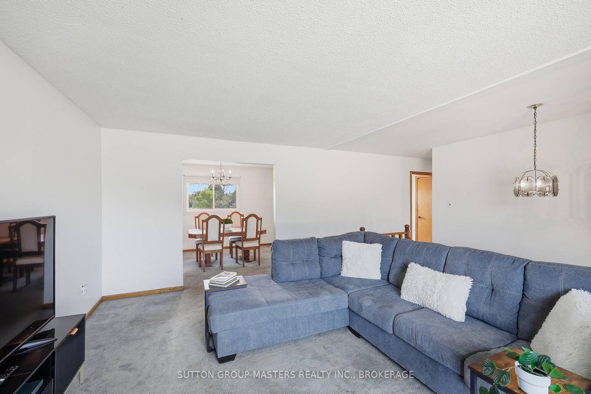 Photo 9 of 2212 Battersea Road, Kingston, City North of 401 — HOMEH
