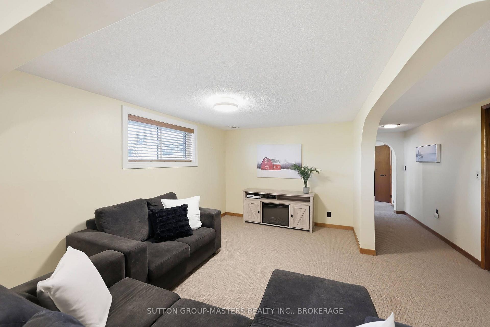 Photo 31 of 2212 Battersea Road, Kingston, City North of 401 — HOMEH