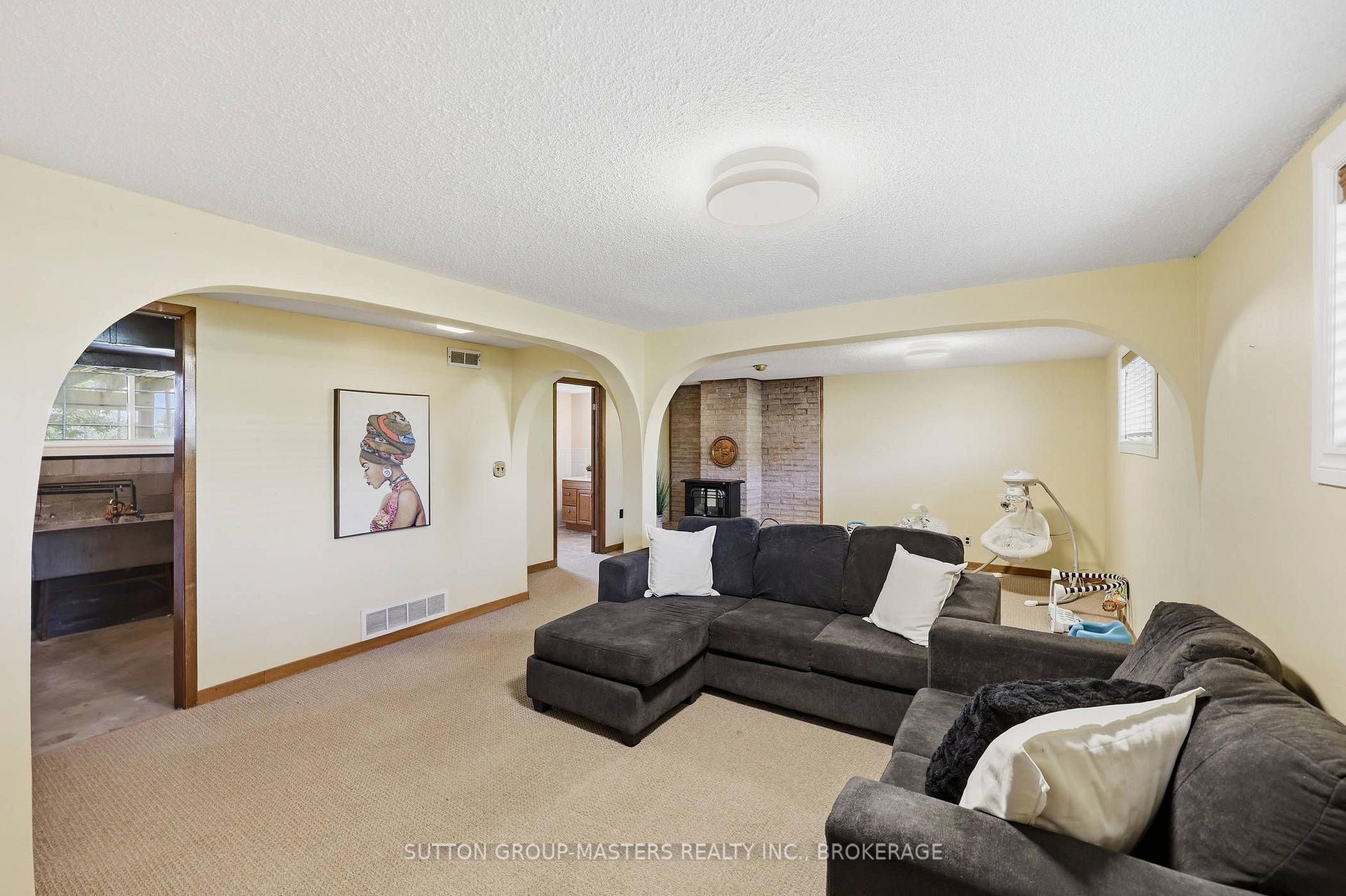 Photo 32 of 2212 Battersea Road, Kingston, City North of 401 — HOMEH