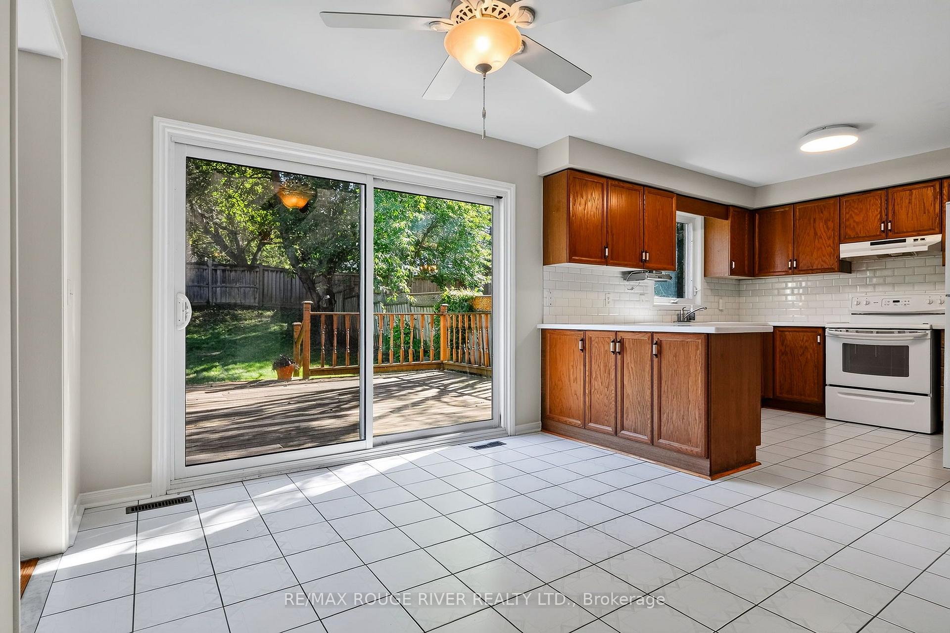 Photo 19 of 1211 Engel Court, Pickering, West Shore — HOMEH