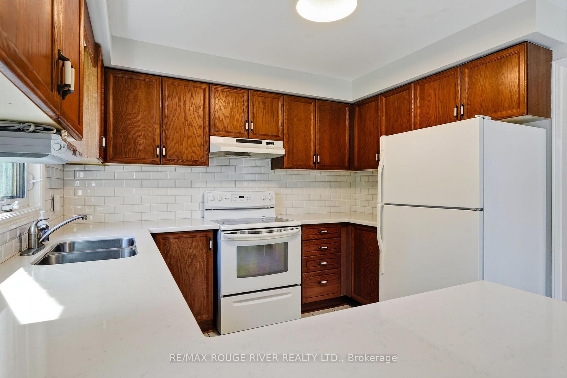 Photo 21 of 1211 Engel Court, Pickering, West Shore — HOMEH