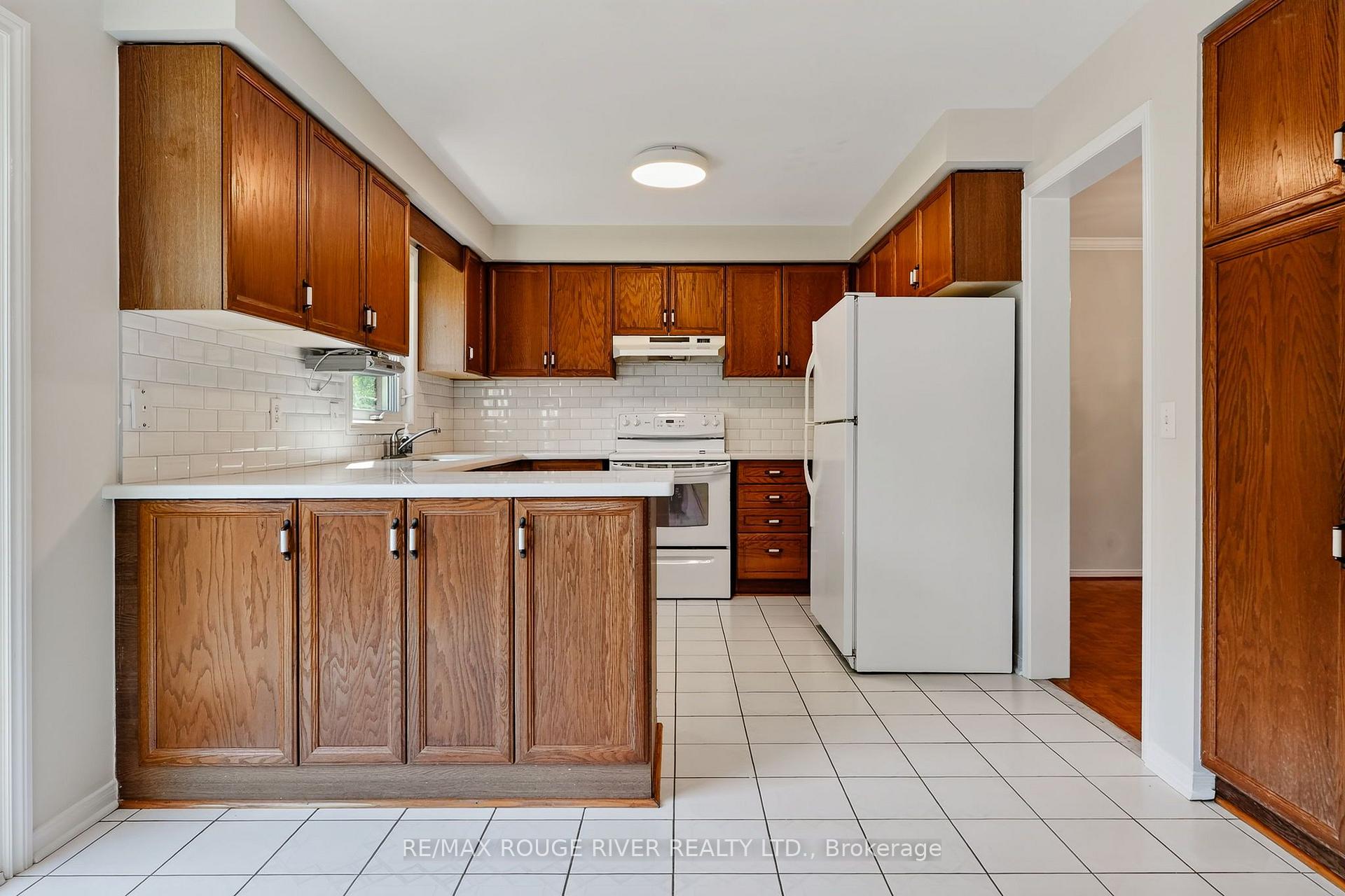 Photo 22 of 1211 Engel Court, Pickering, West Shore — HOMEH